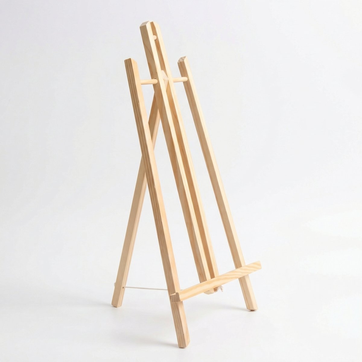 ‍Natural Wood Easel (Free Gift)